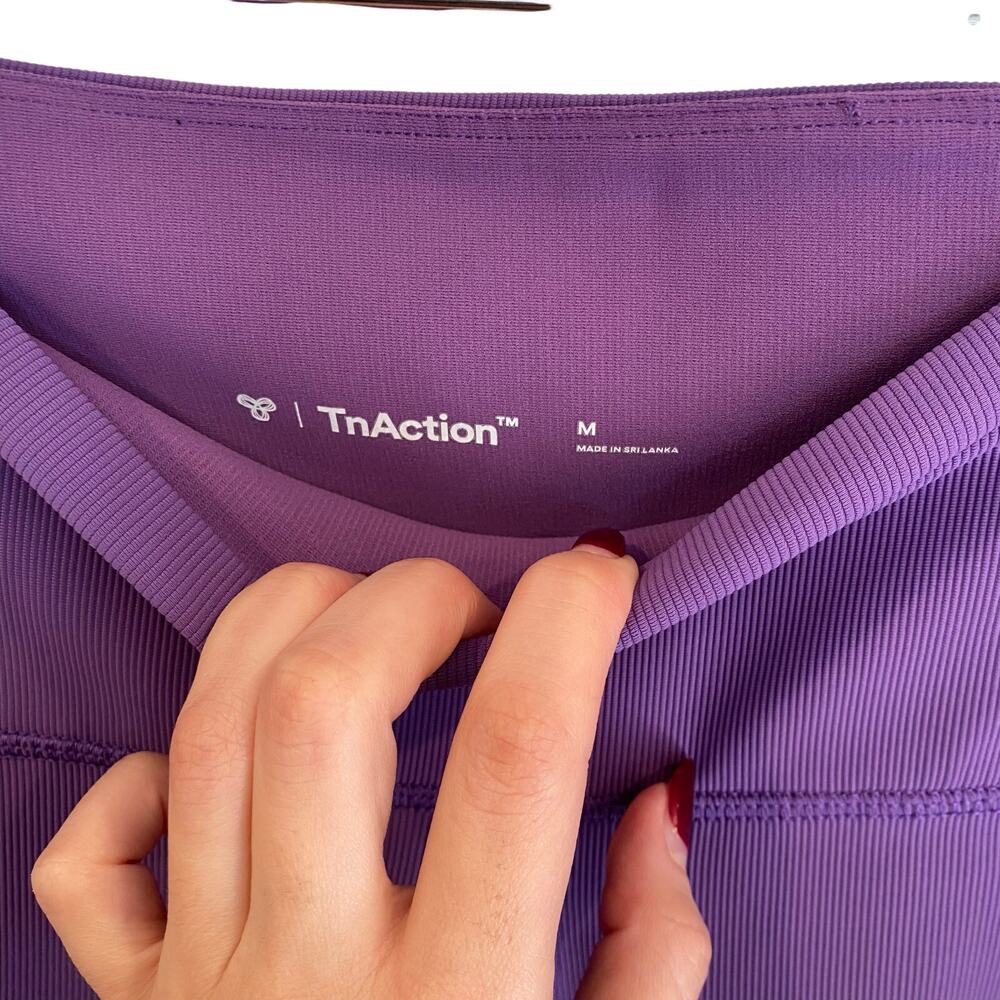 Aritzia TnAction Ribbed High-Rise 7" Biker Shorts in Breezy Purple Size Medium - Picture 7 of 8